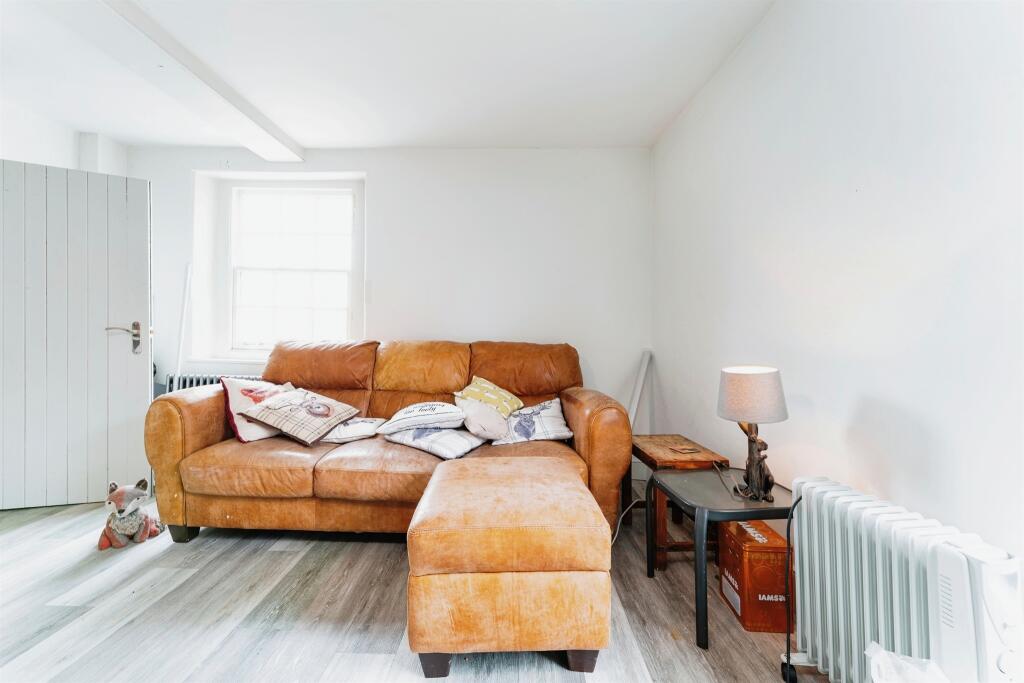 Additional image 5 of Bury Road, Wickham Street, Newmarket