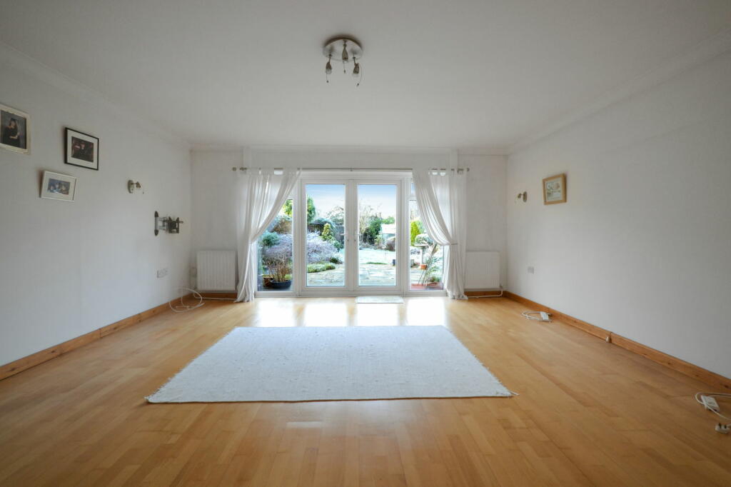 Additional image 2 of Pleasant Valley, Saffron Walden