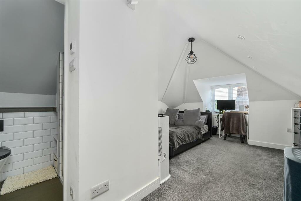Additional image 10 of Weavers Lane, Henfield