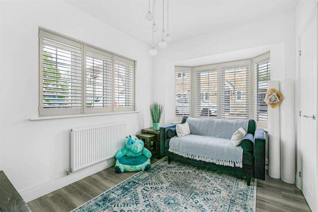 Additional image 11 of Webb Avenue, Newmarket