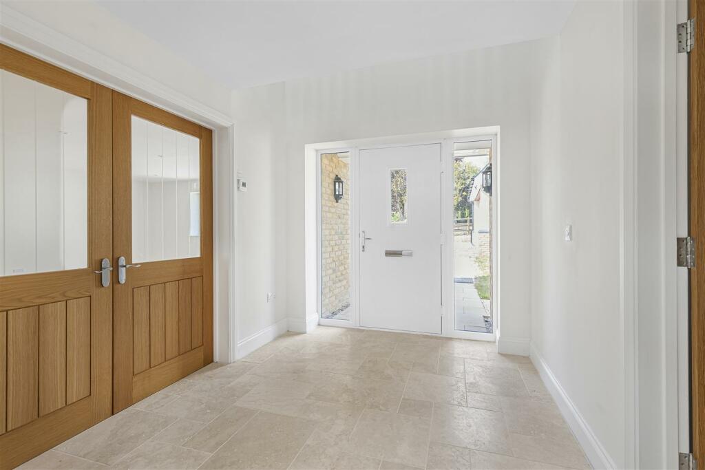 Additional image 12 of The Highlands, Exning