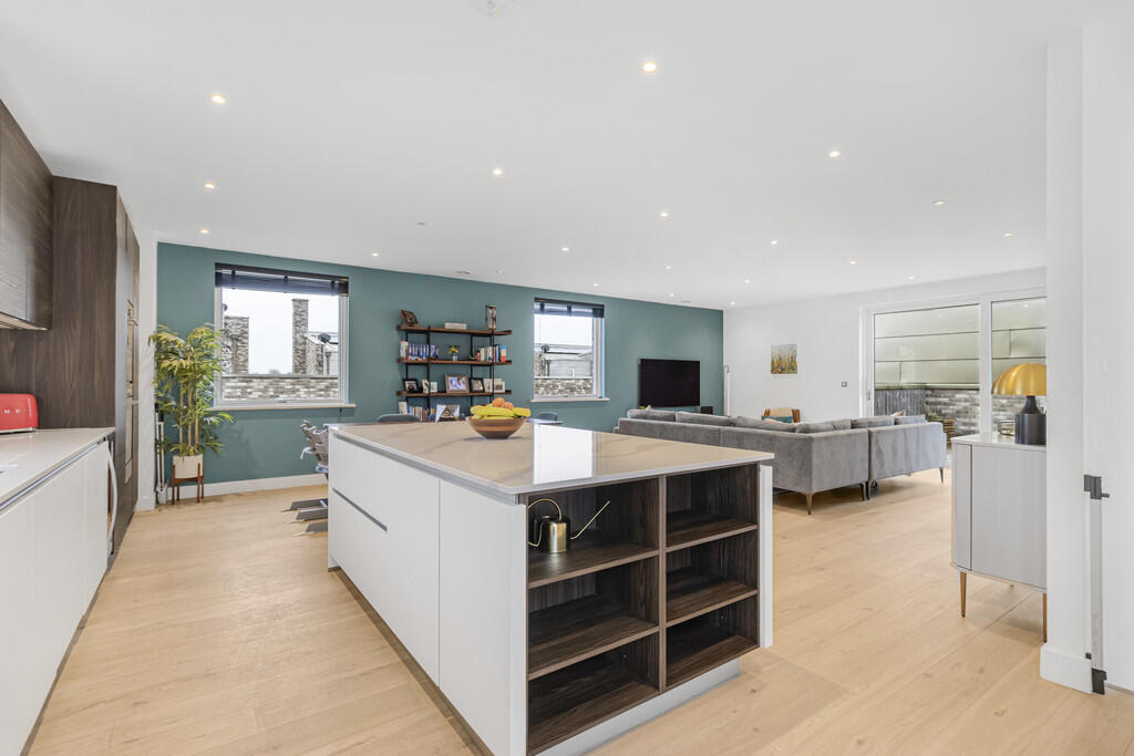 Additional image 13 of Walton Way, Cambridge