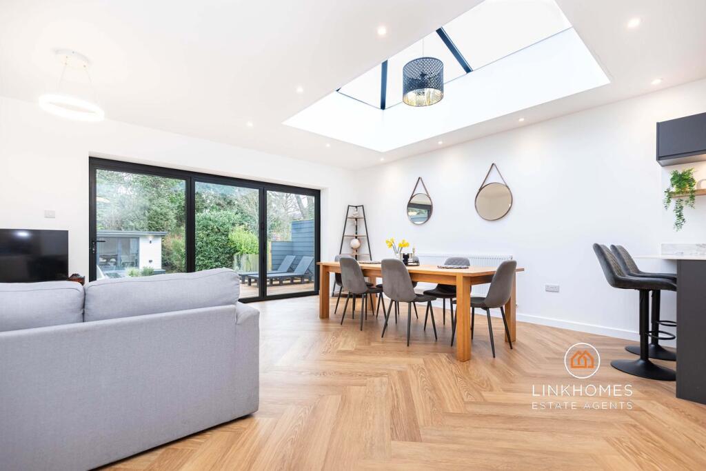 Additional image 3 of Clarendon Close, Broadstone, BH18