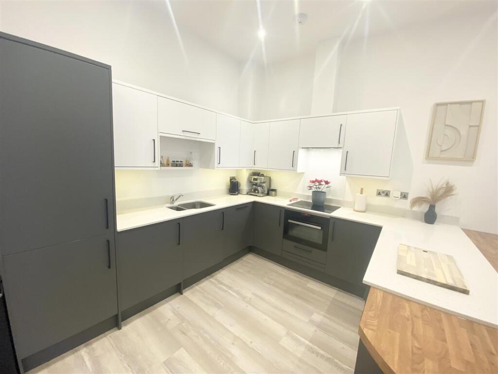 Additional image 5 of The Cross, 107 Commercial Road, Poole