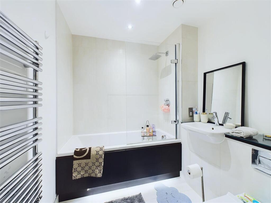 Additional image 19 of Harrison Drive, Cambridge