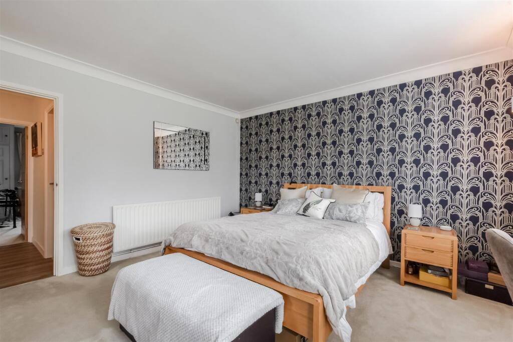 Additional image 13 of Worlds End Lane, Green Street Green