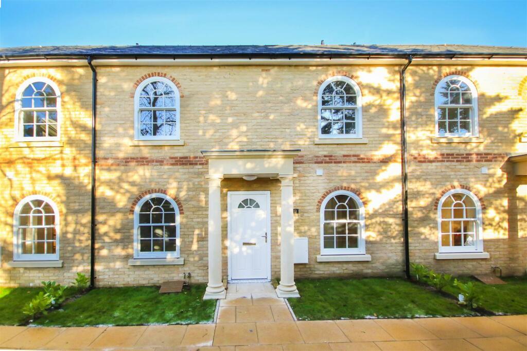 Additional image 14 of Oakfields, Vicarage Road, Newmarket