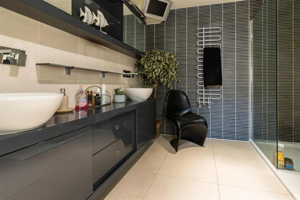 Additional image 12 of Alington Road, Evening Hill