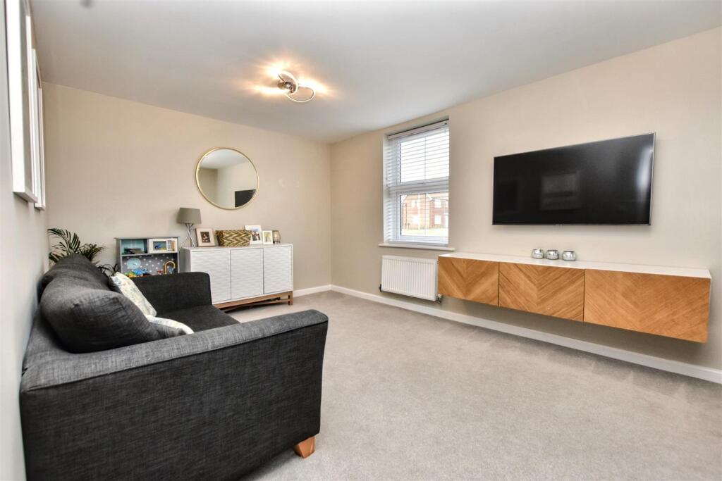 Additional image 5 of Coniston Avenue, Eastbourne