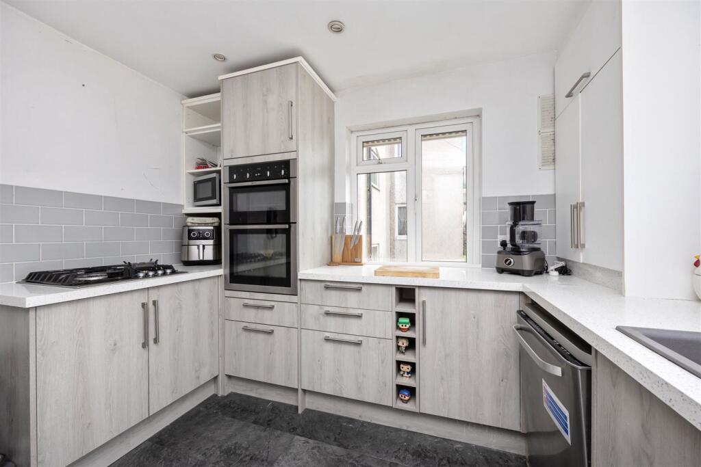 Additional image 6 of Hardwick Road, Hove