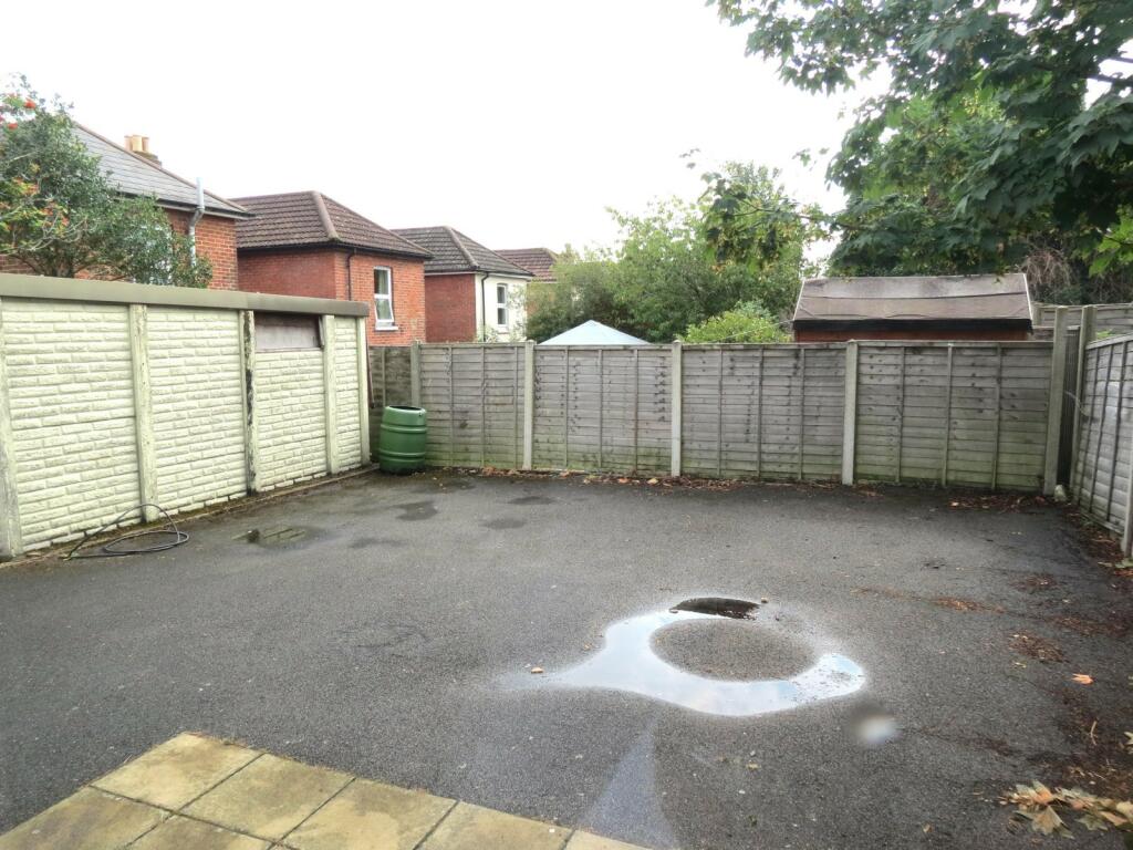 Additional image 23 of 8 bedroom Detached House in Winton