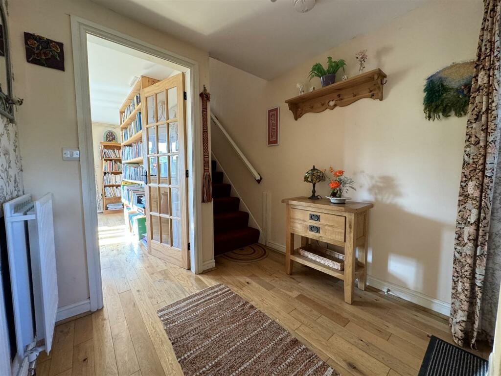 Additional image 10 of Croglin