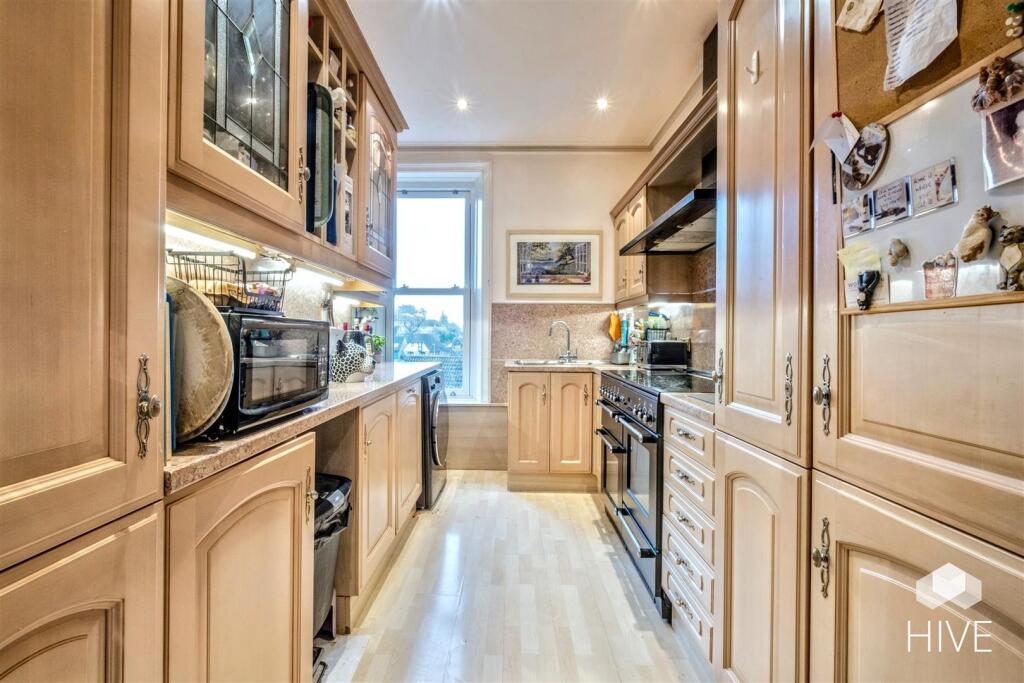 Additional image 13 of Giddy Lake, Wimborne