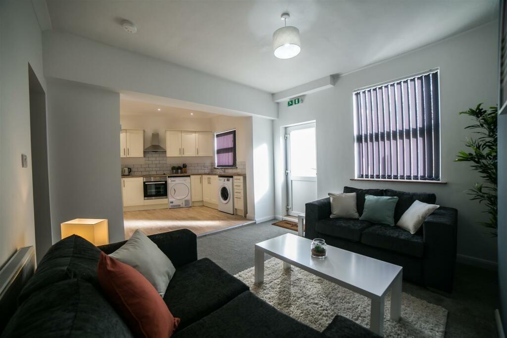 Additional image 11 of Two Gates, Halesowen, West Midlands, B63