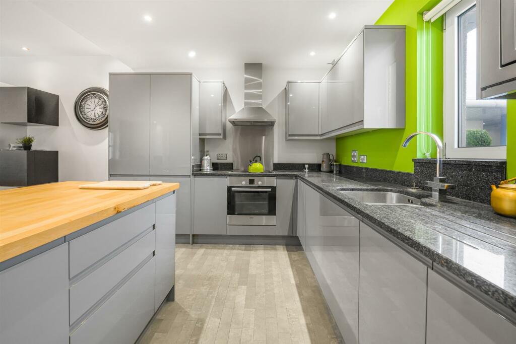 Additional image 9 of Greyfriars Road, Cardiff