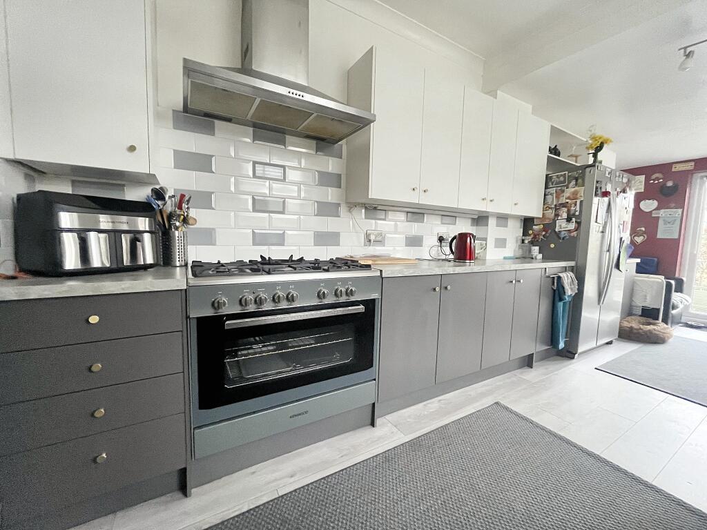 Additional image 15 of Oxford Street, Nantgarw, Cardiff