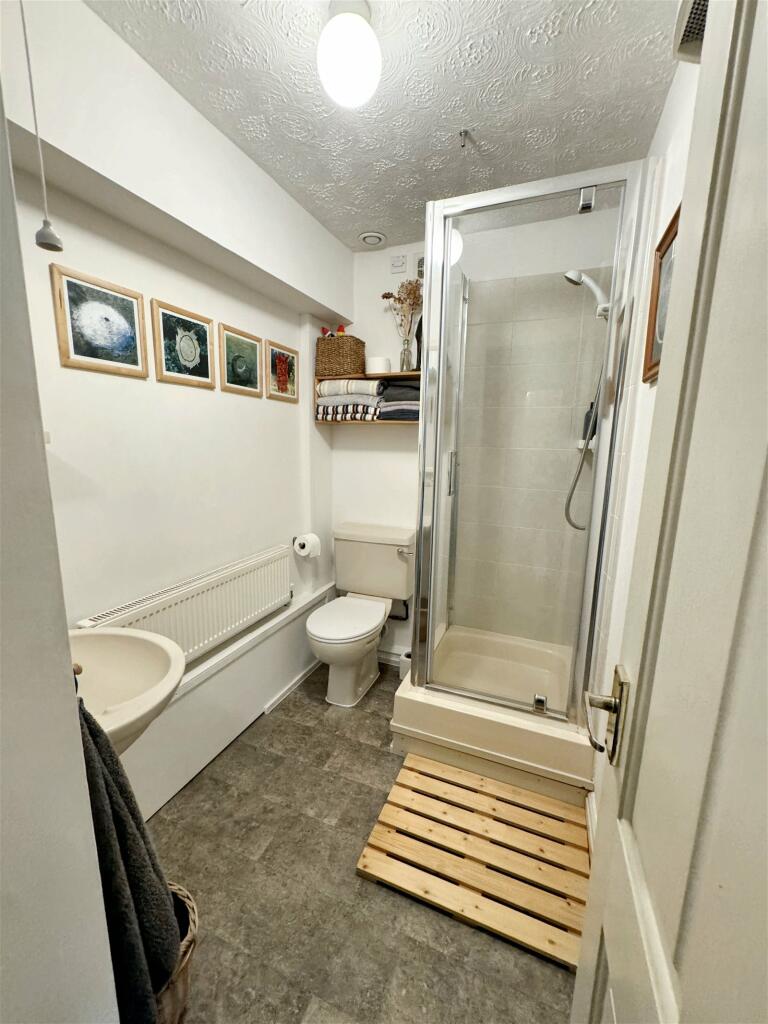 Additional image 15 of Station Road, Haddenham