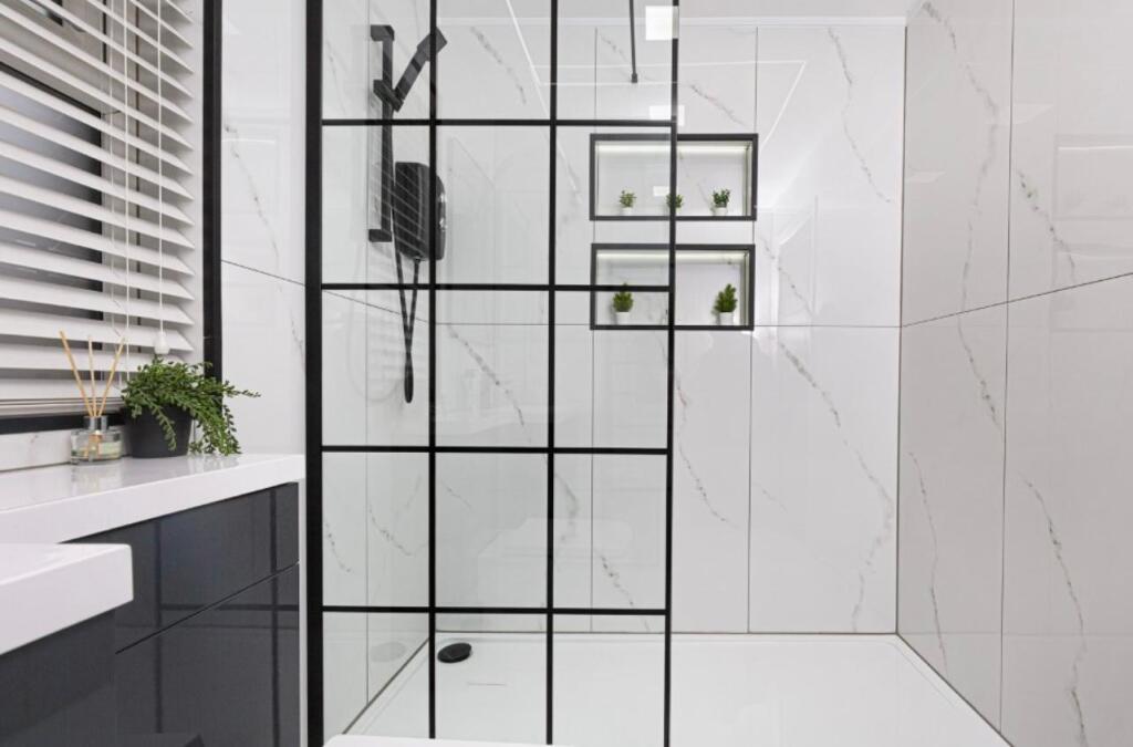 Additional image 20 of Undercliffe Road, Bradford, BD2 3BJ