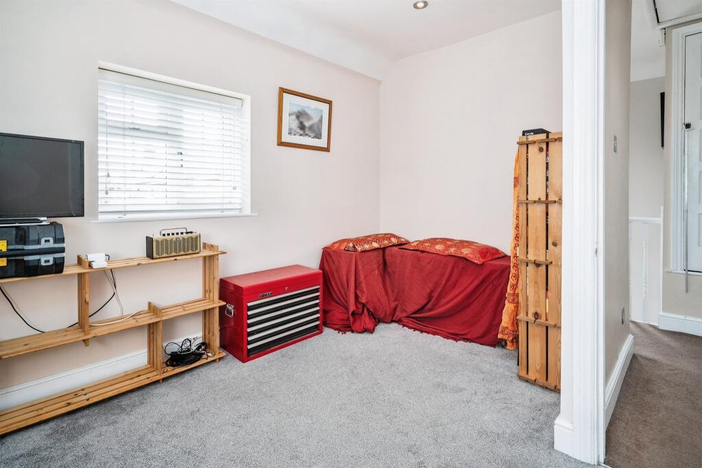 Additional image 12 of Burgundy Croft, Welwyn Garden City