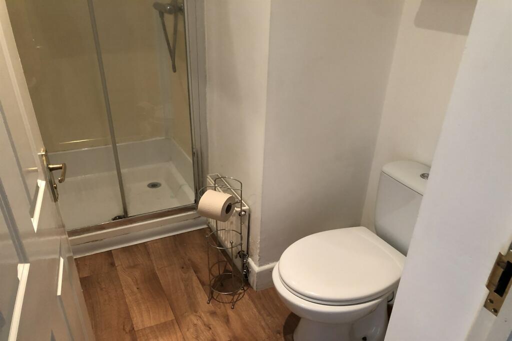 Additional image 12 of 6 bedroom Detached House in Bournemouth