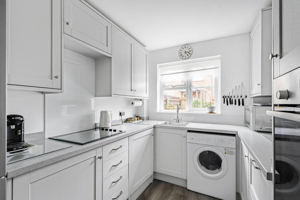 Additional image 11 of Ottway Walk, Welwyn, AL6