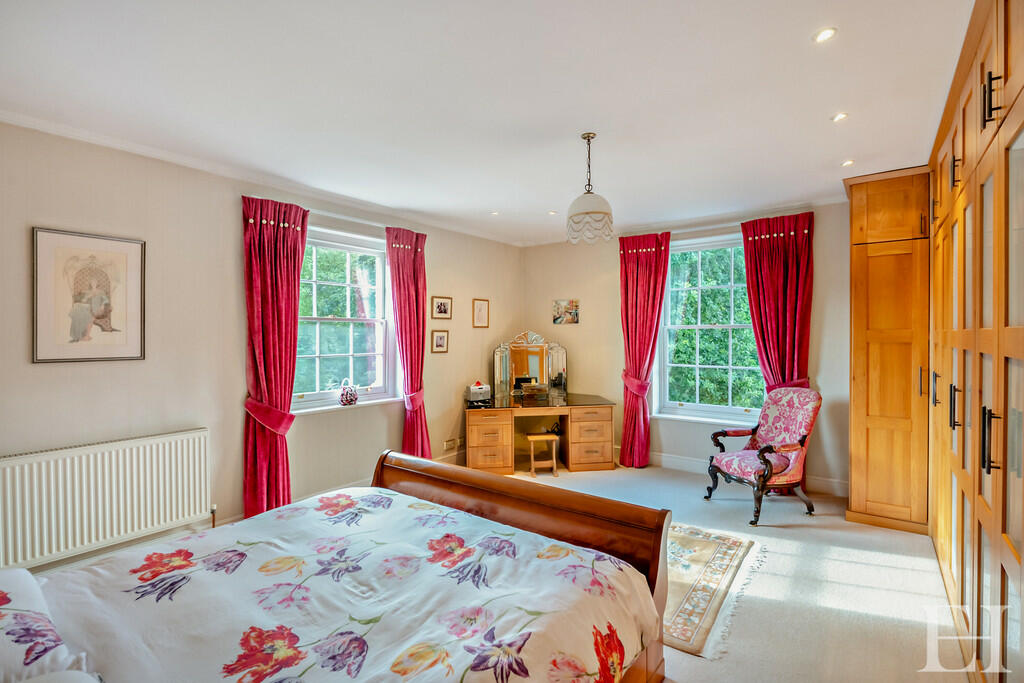 Additional image 16 of Sturmer