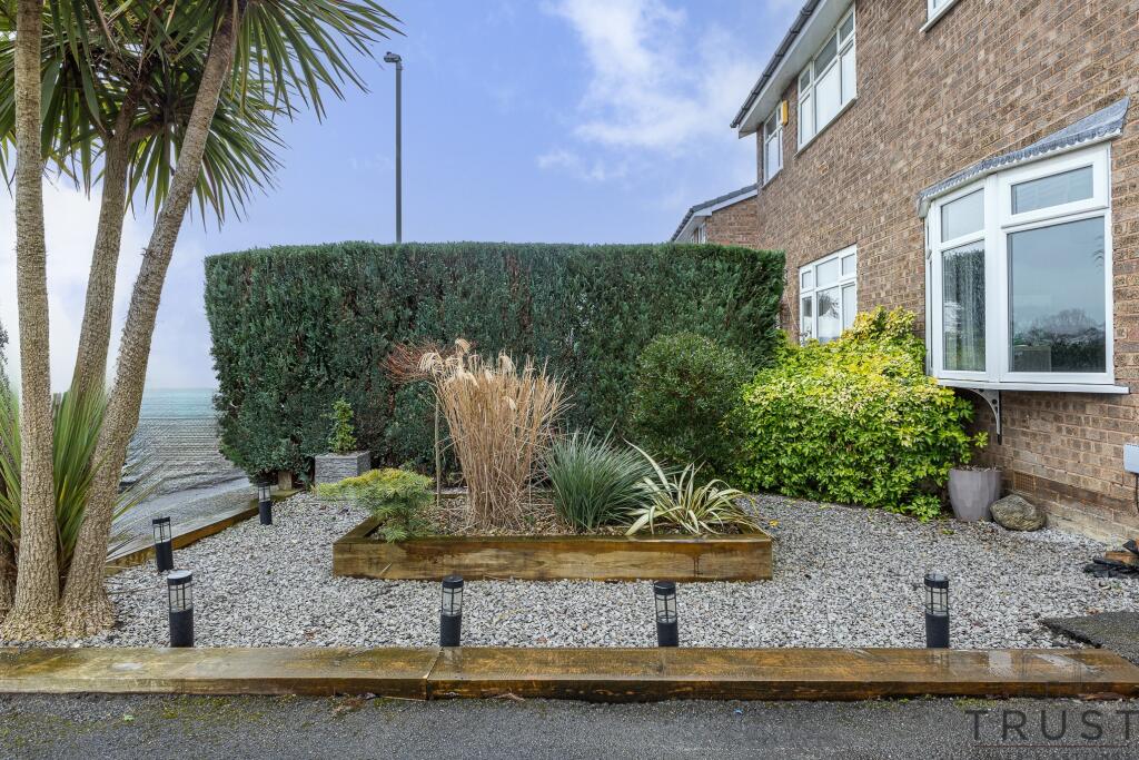 Additional image 33 of Links Avenue, Cleckheaton