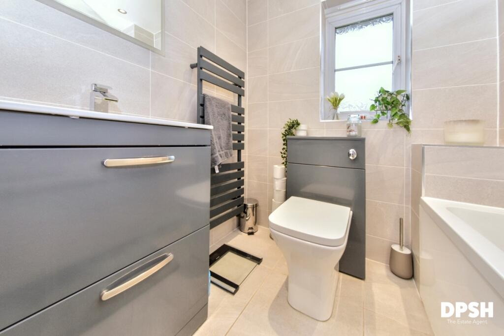 Additional image 16 of Manor Park Road, Cleckheaton