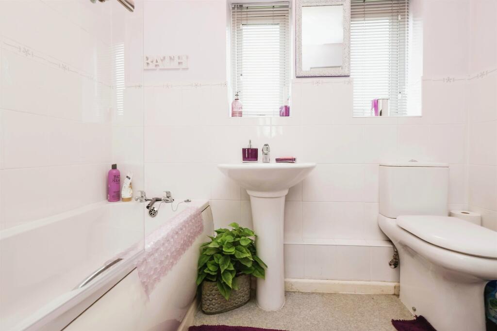 Additional image 12 of Foxglove Crescent, Birmingham