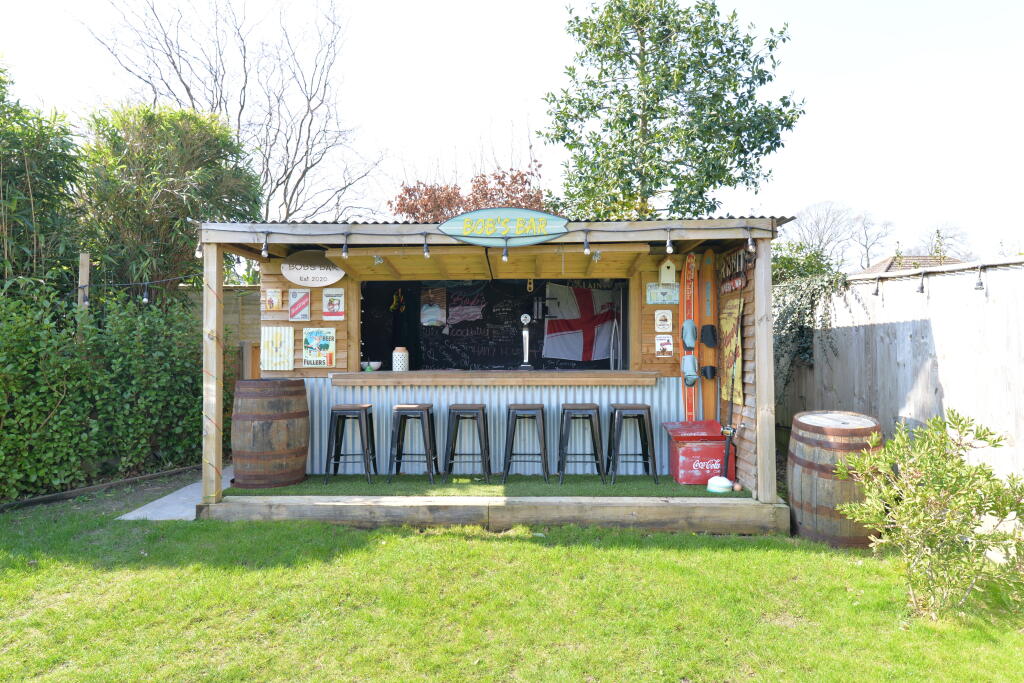 Additional image 28 of Barrs Wood Road, New Milton, Hampshire, BH25