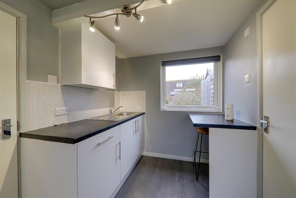 Additional image 19 of Hawthorn Road, Broadwater, Worthing