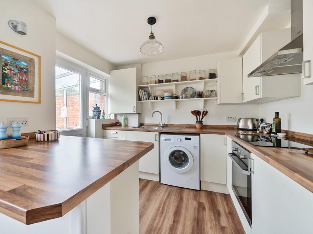 Additional image 12 of St Dunstans Close, Glastonbury, BA6