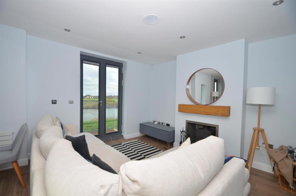 Additional image 5 of Branch Bridge, Queen Adelaide, Ely