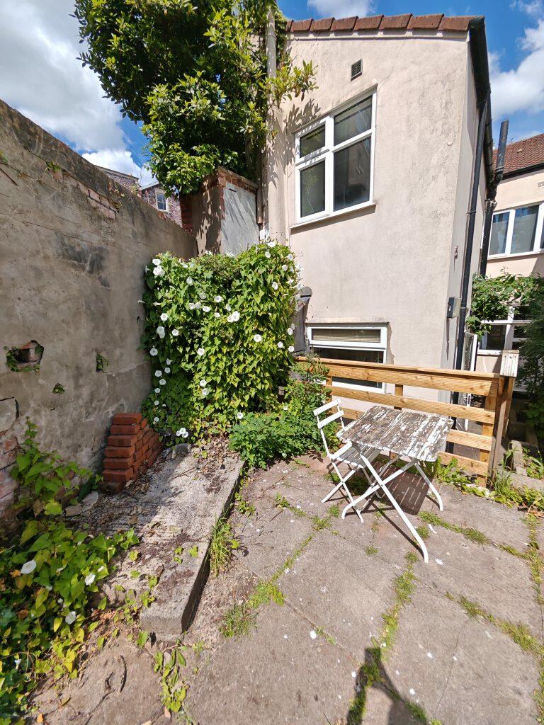 Additional image 7 of Constitution Hill – Ref 008