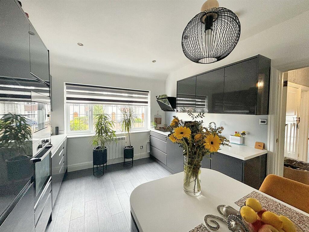 Additional image 4 of Kings Drive, Eastbourne