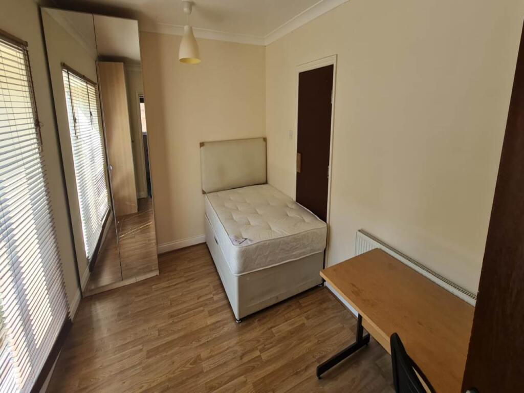 Additional image 13 of Meadowcroft, Hatfield, Hertfordshire