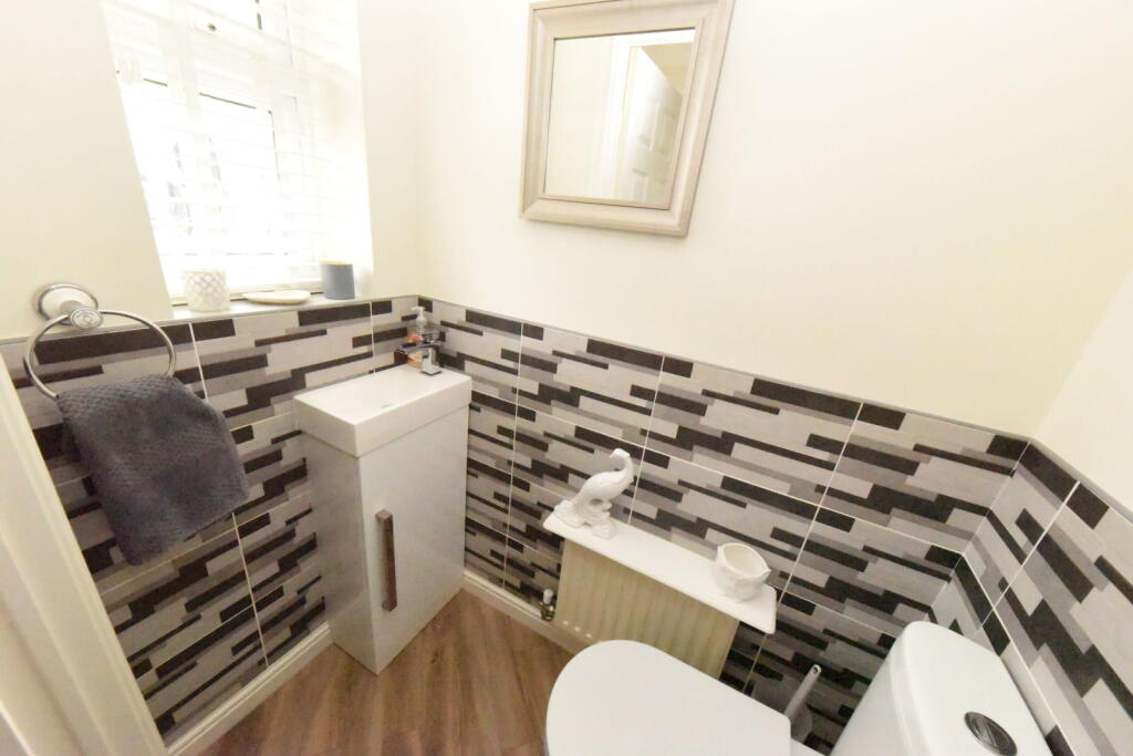 Additional image 5 of Turnpike Lane, Redditch, B97 6UJ