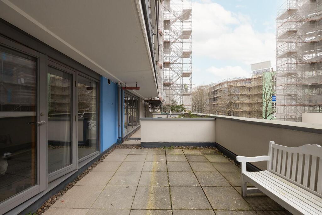 Additional image 3 of Waverley House, Harbourside