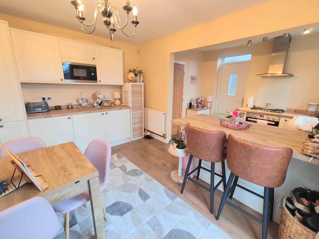Additional image 3 of 4 Reevylands Drive, Wibsey, BD6 3QQ