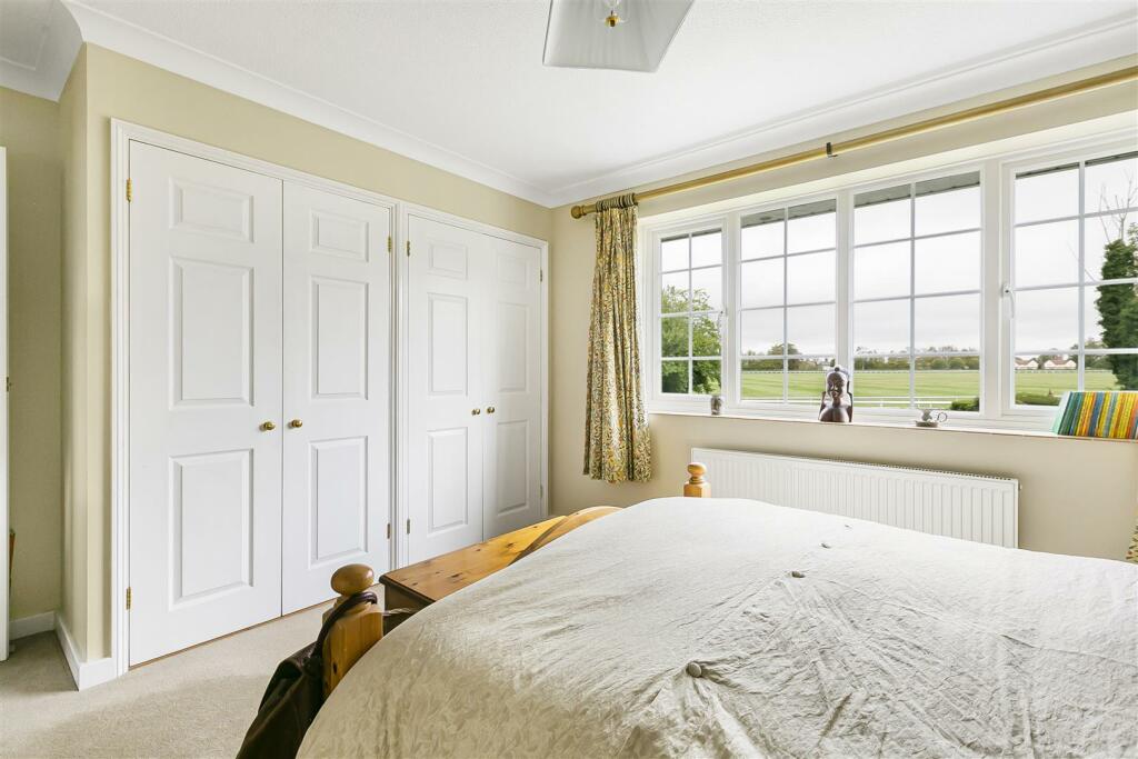 Additional image 18 of Ferndale Close, Newmarket