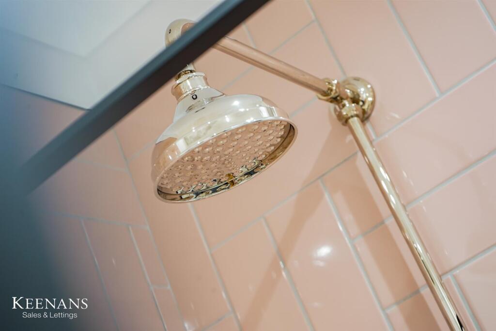 Additional image 32 of Padiham Road, Sabden