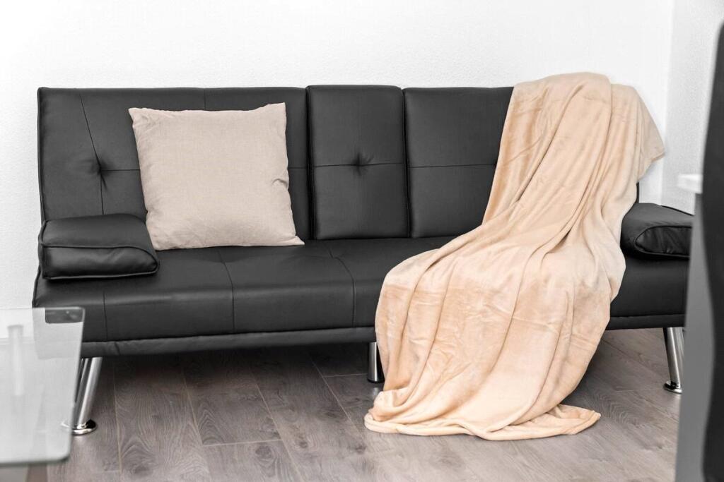 Additional image 5 of Marsland Road, Solihull, West Midlands, B92