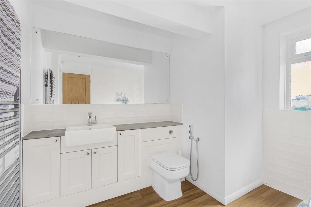 Additional image 19 of Beeches Close, Saffron Walden