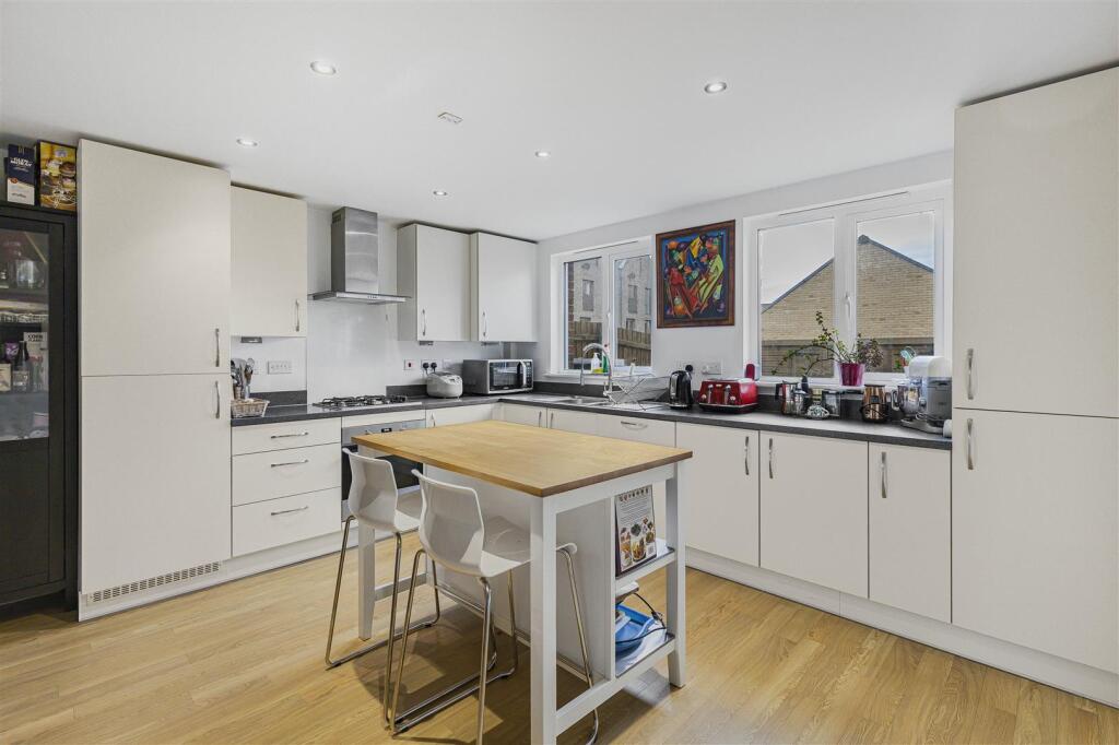 Additional image 27 of Renard Way, Trumpington