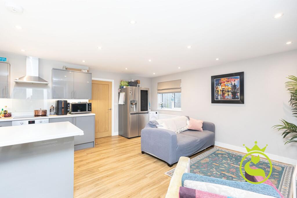 Additional image 5 of Sunnyside Road, Poole, BH12