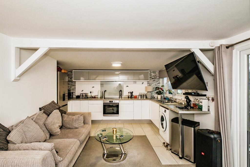 Additional image 16 of King Edward Avenue, Worthing