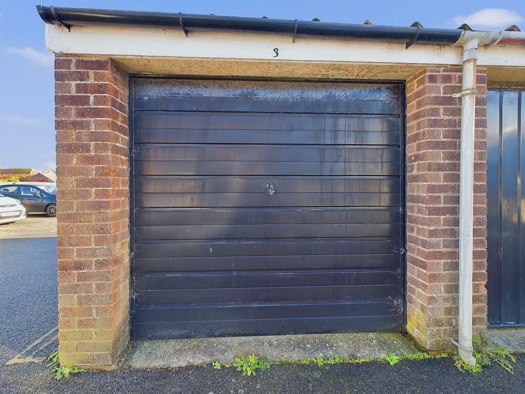 Additional image 14 of Dawes Close, Worthing BN11 2LB