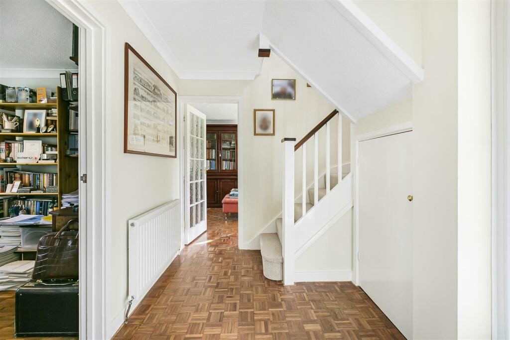 Additional image 7 of Ferndale Close, Newmarket