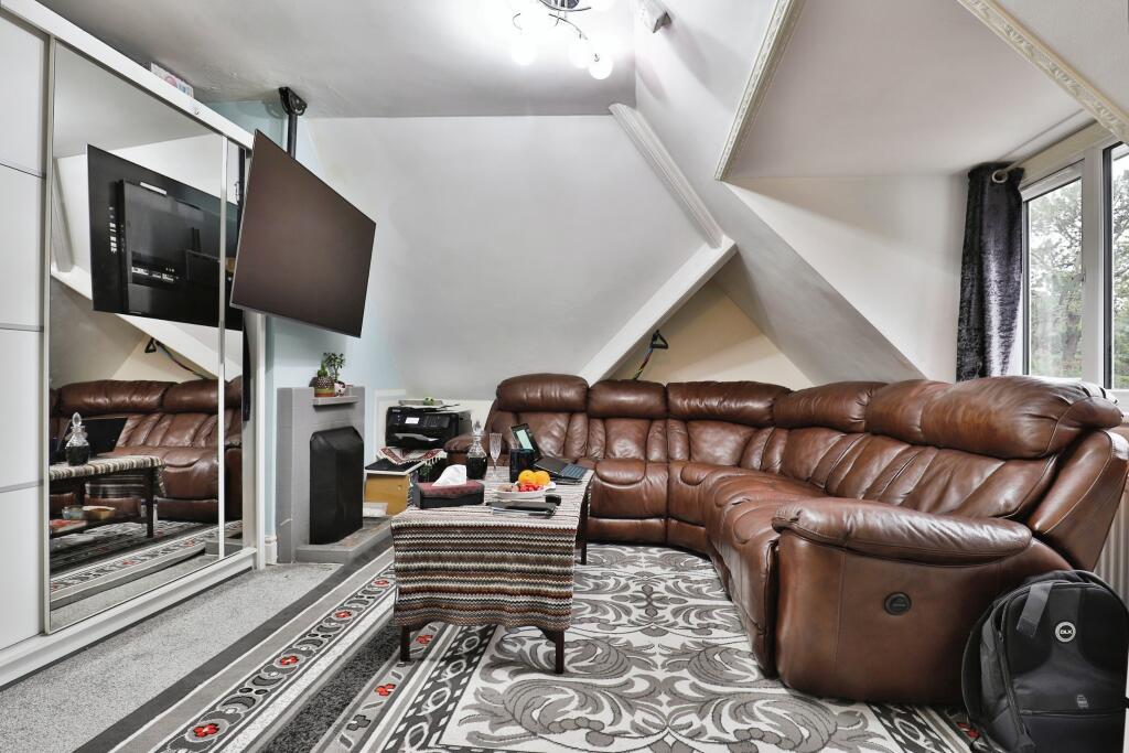 Additional image 6 of Queens Park Avenue, BOURNEMOUTH, Dorset, BH8