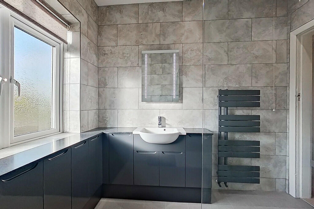 Additional image 39 of Gillway Lane, Tamworth